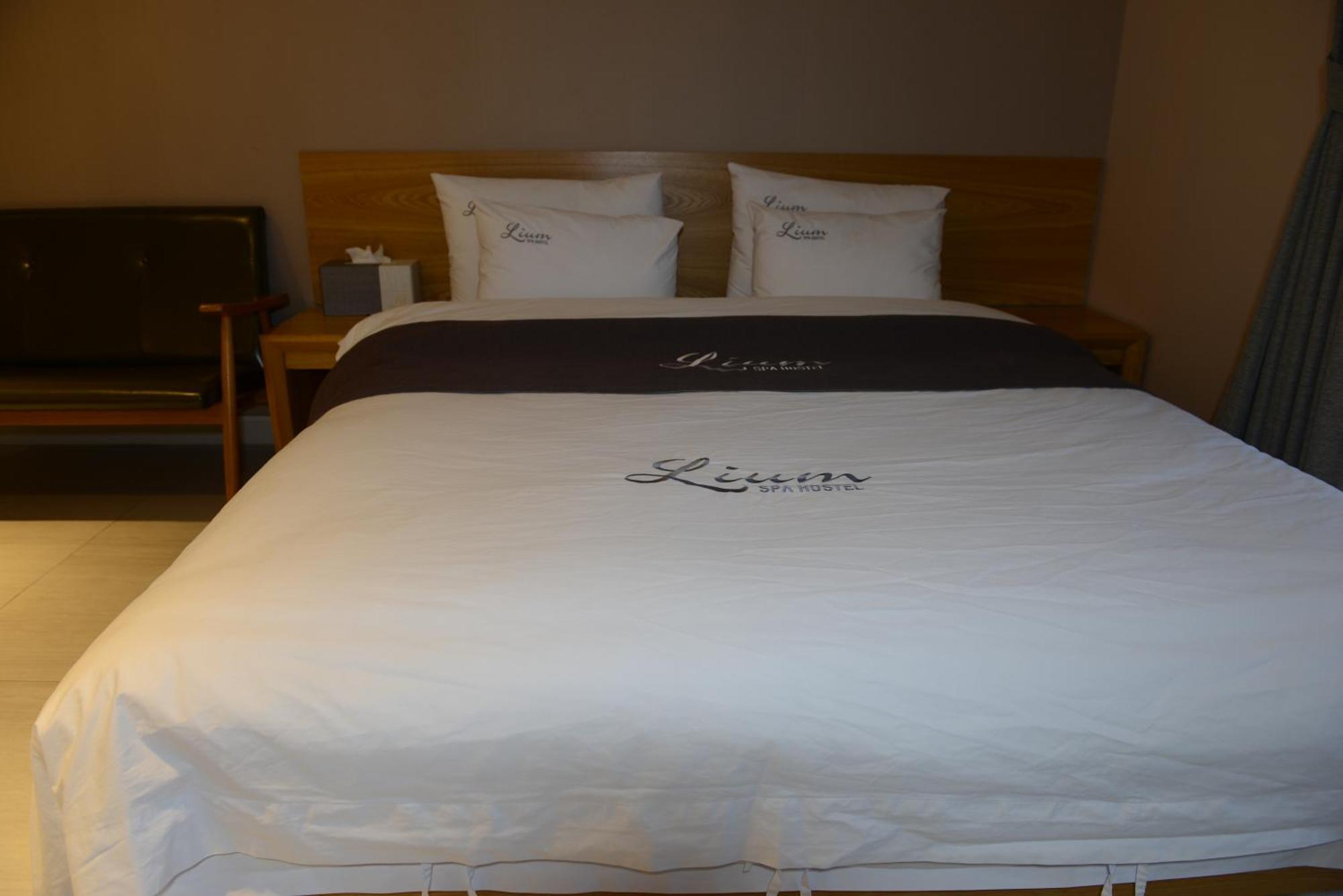 Lium Spa Hostel ヨス市 エクステリア 写真