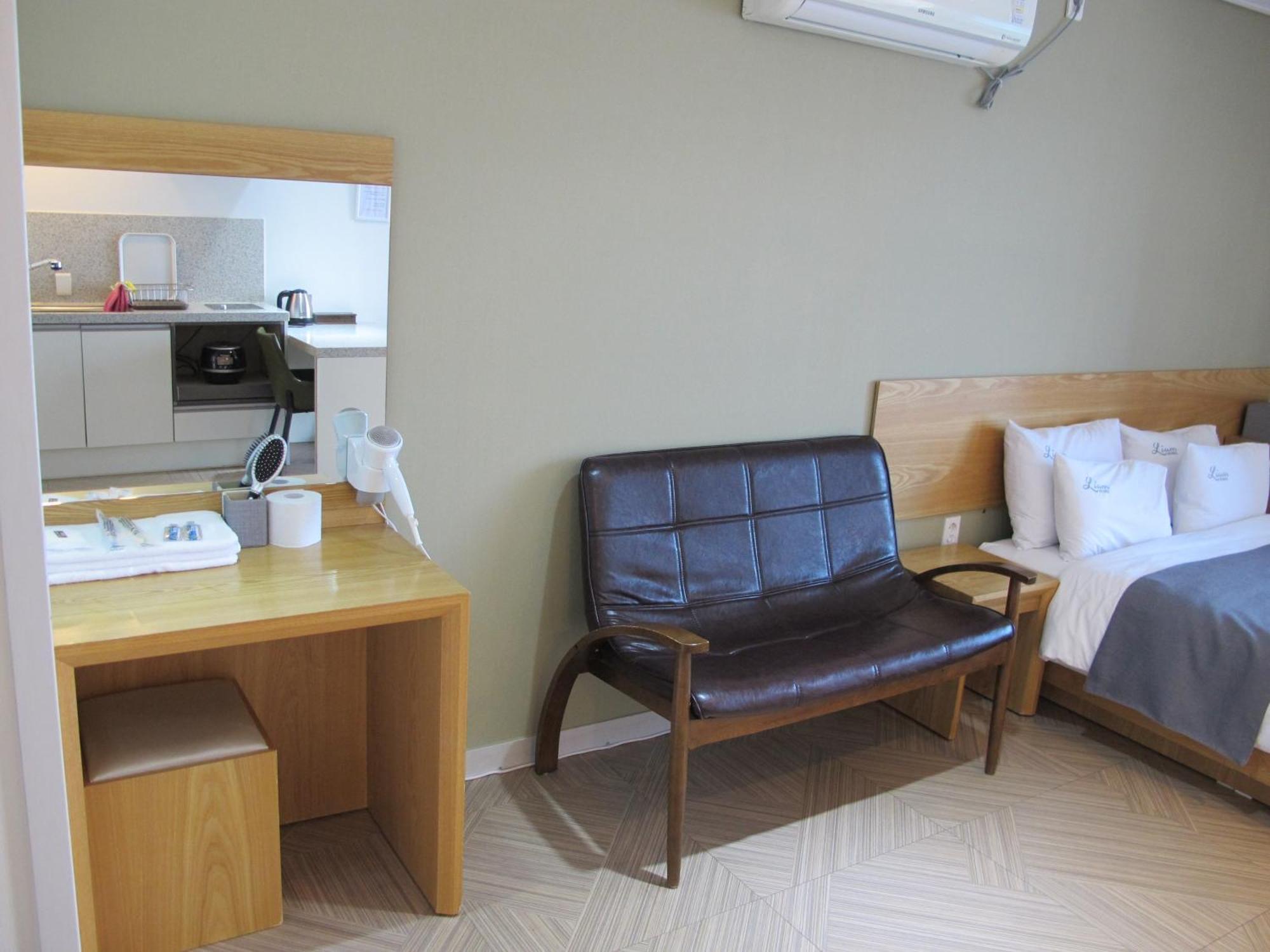 Lium Spa Hostel ヨス市 エクステリア 写真