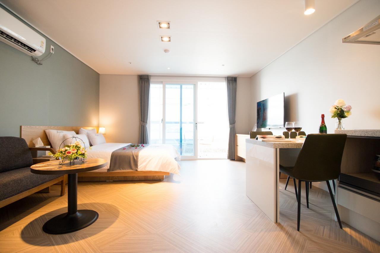 Lium Spa Hostel ヨス市 エクステリア 写真