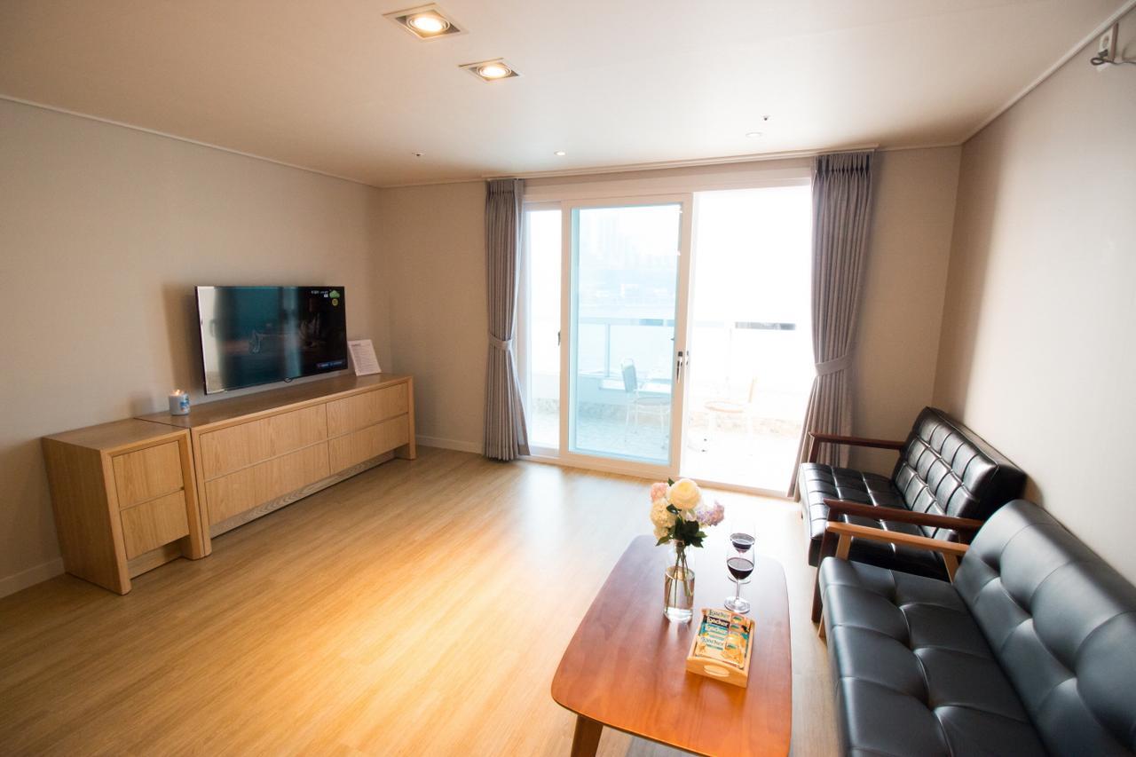 Lium Spa Hostel ヨス市 エクステリア 写真