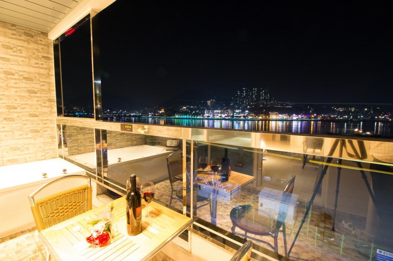 Lium Spa Hostel ヨス市 エクステリア 写真