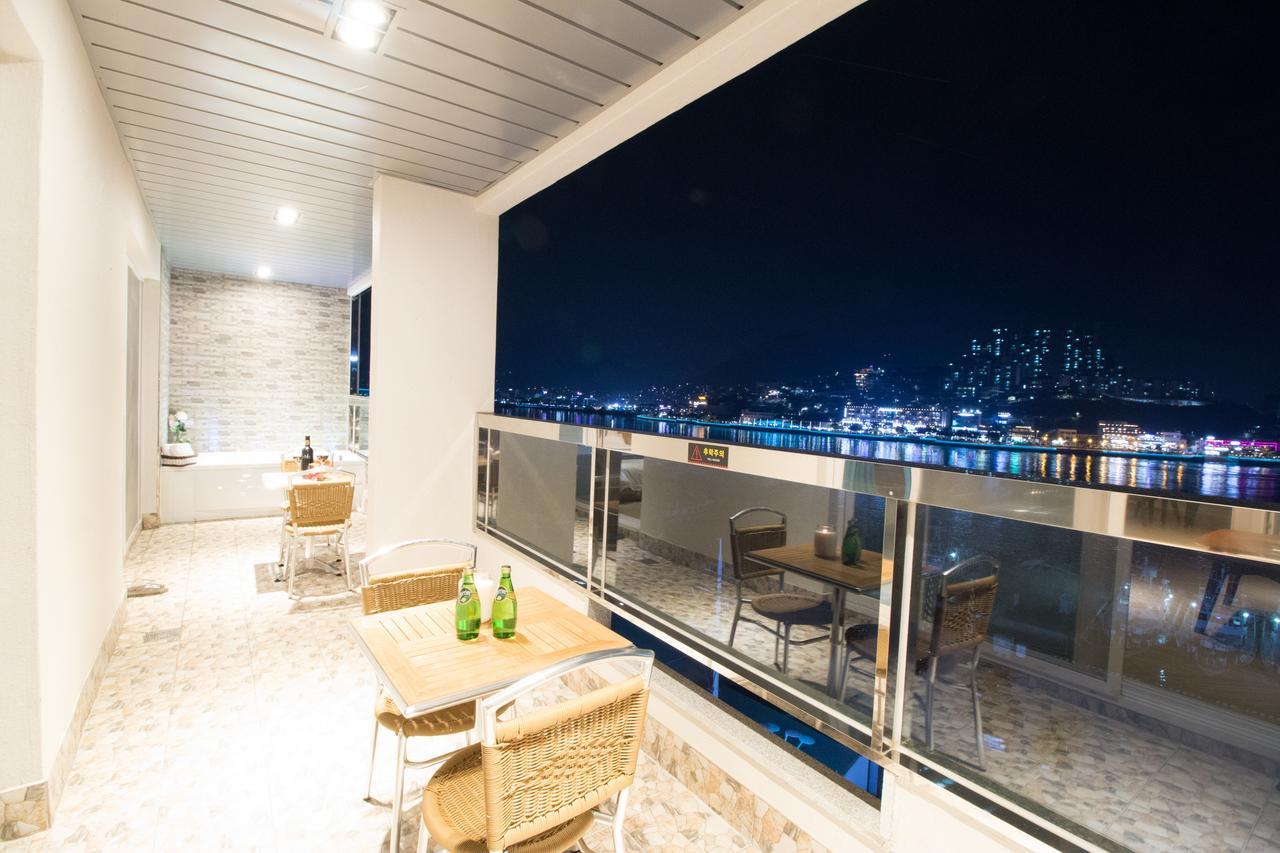 Lium Spa Hostel ヨス市 エクステリア 写真