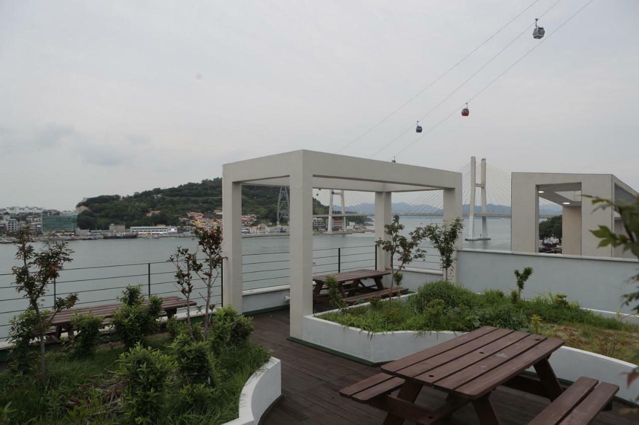 Lium Spa Hostel ヨス市 エクステリア 写真