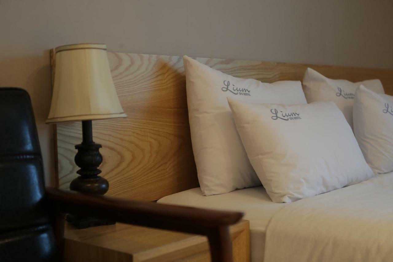 Lium Spa Hostel ヨス市 エクステリア 写真